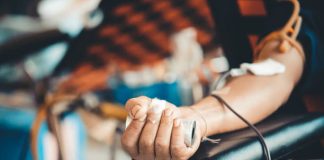 can diabetics type 1 donate blood?